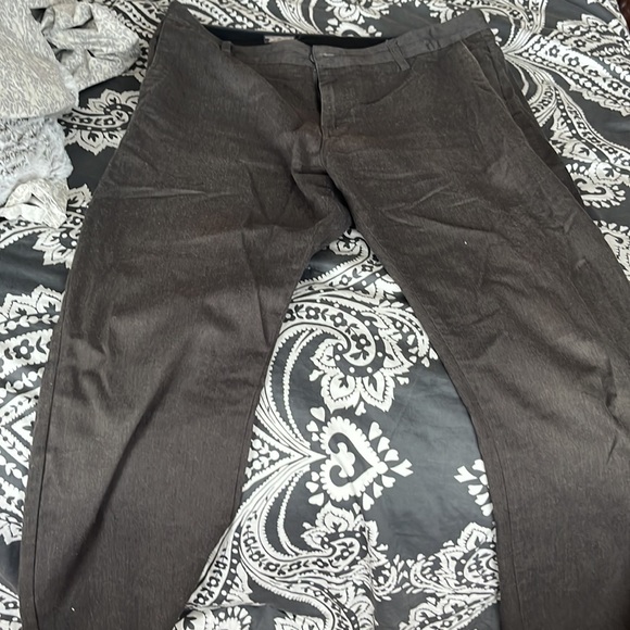 Volcom pants - Picture 2 of 4